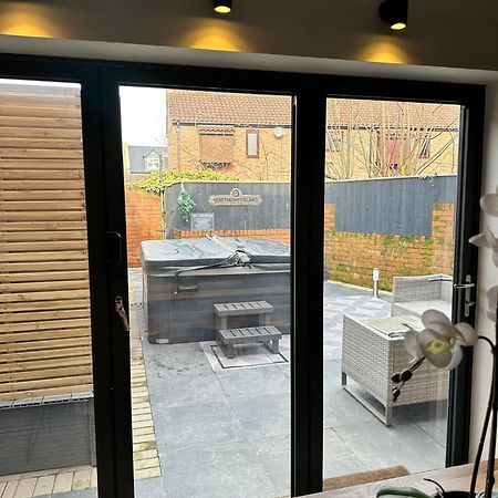 Town Center Cottage With Hot Tub Morpeth Exterior foto