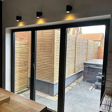 Town Center Cottage With Hot Tub Morpeth Exterior foto