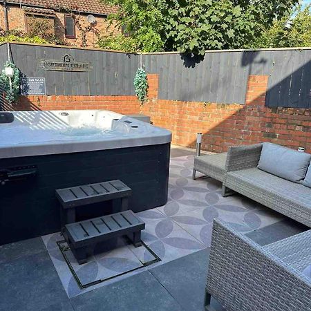Town Center Cottage With Hot Tub Morpeth Exterior foto