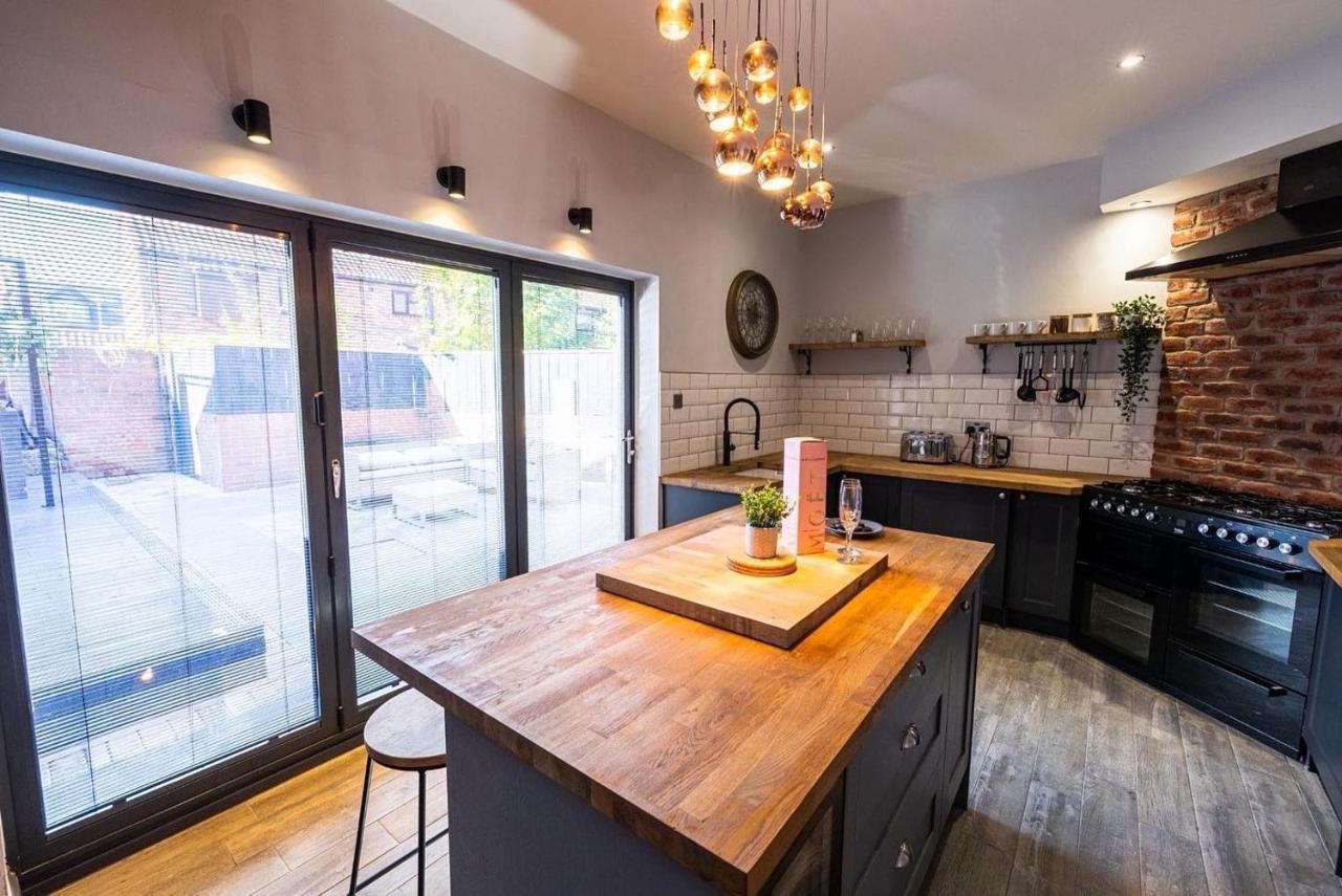 Town Center Cottage With Hot Tub Morpeth Exterior foto